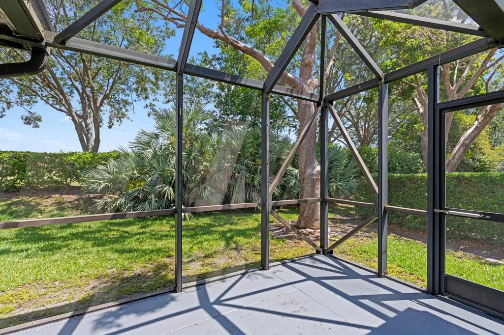 6685 Old Farm Trail Boynton Beach FL 33437