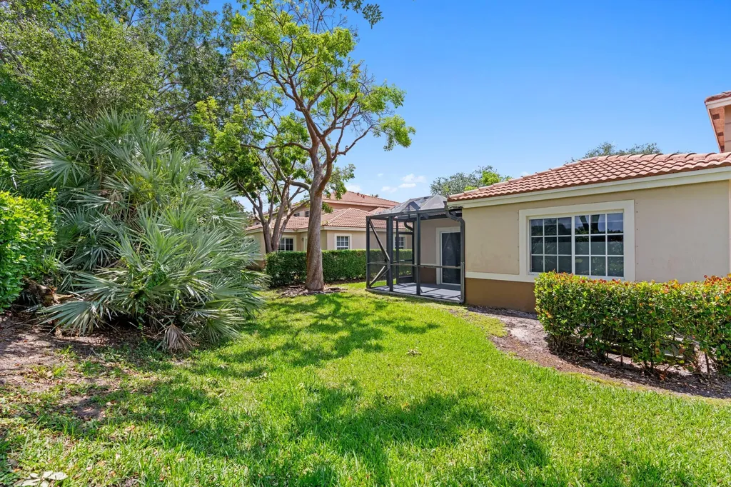 6685 Old Farm Trail Boynton Beach FL 33437
