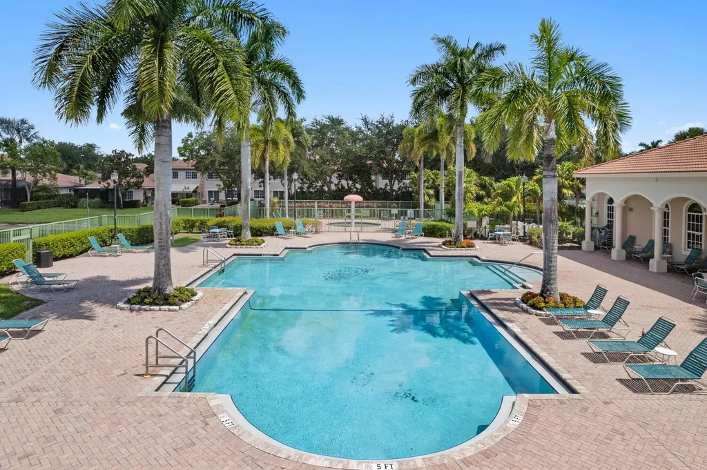 6685 Old Farm Trail Boynton Beach FL 33437