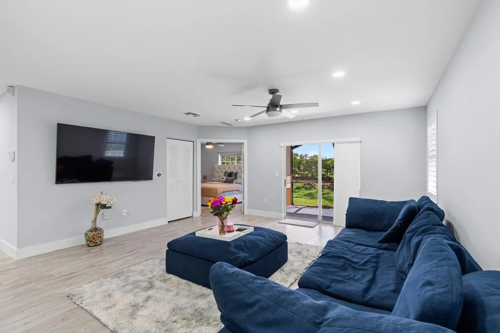6685 Old Farm Trail Boynton Beach FL 33437
