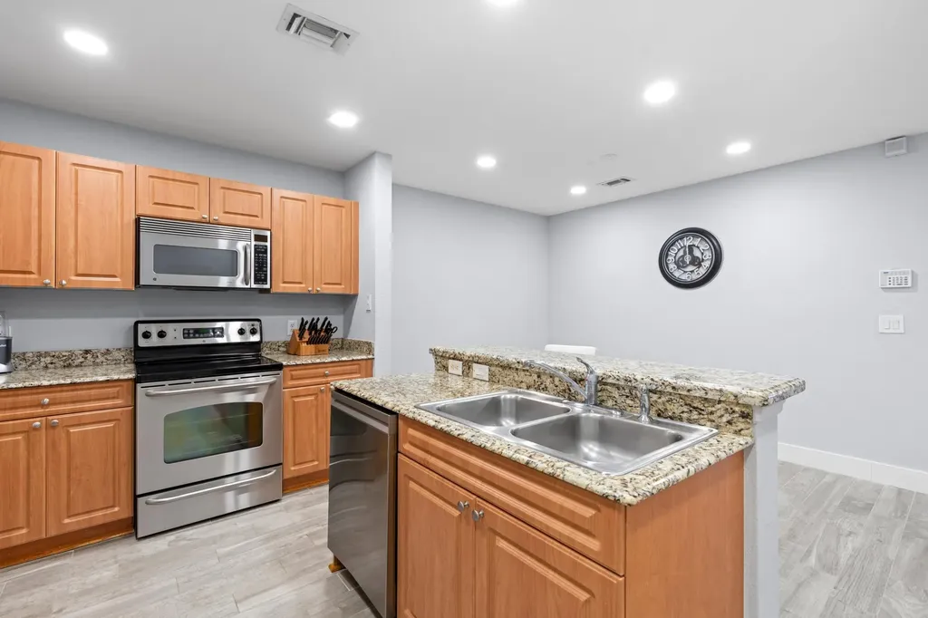 6685 Old Farm Trail Boynton Beach FL 33437