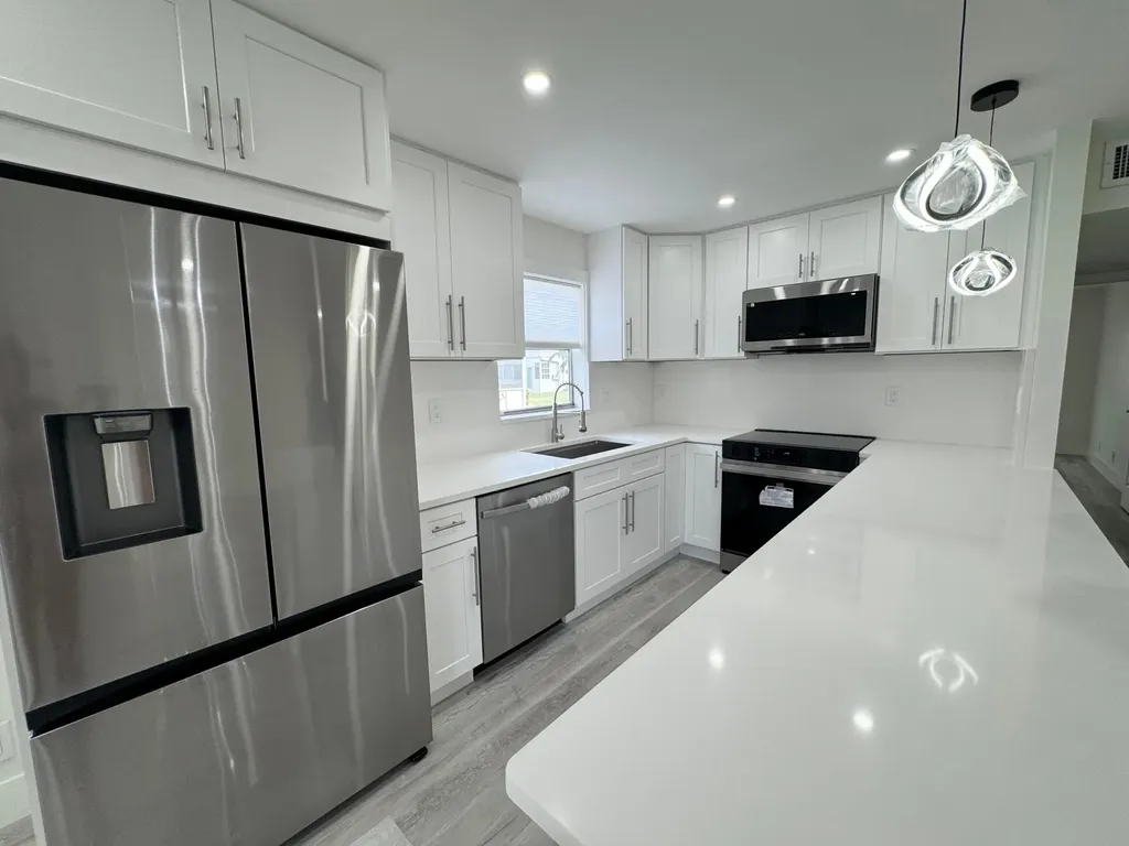 108 Brittany Delray Beach FL 33446