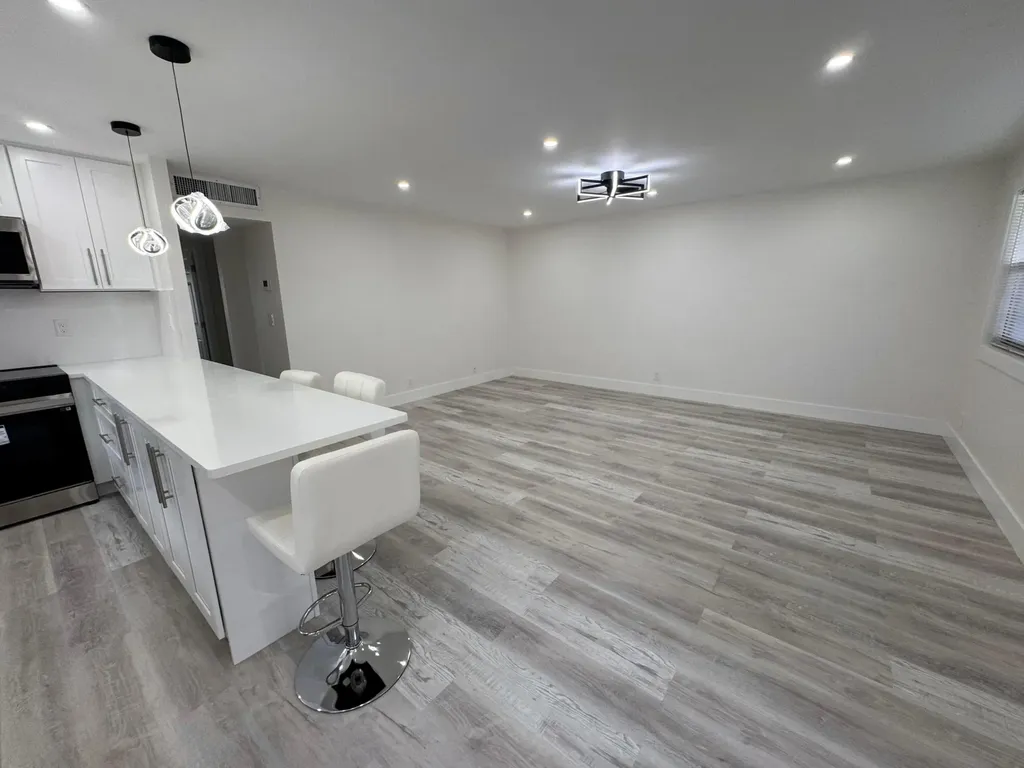 108 Brittany Delray Beach FL 33446