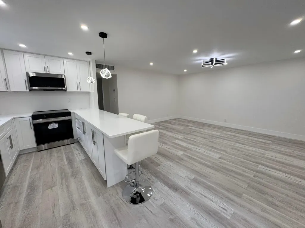 108 Brittany Delray Beach FL 33446