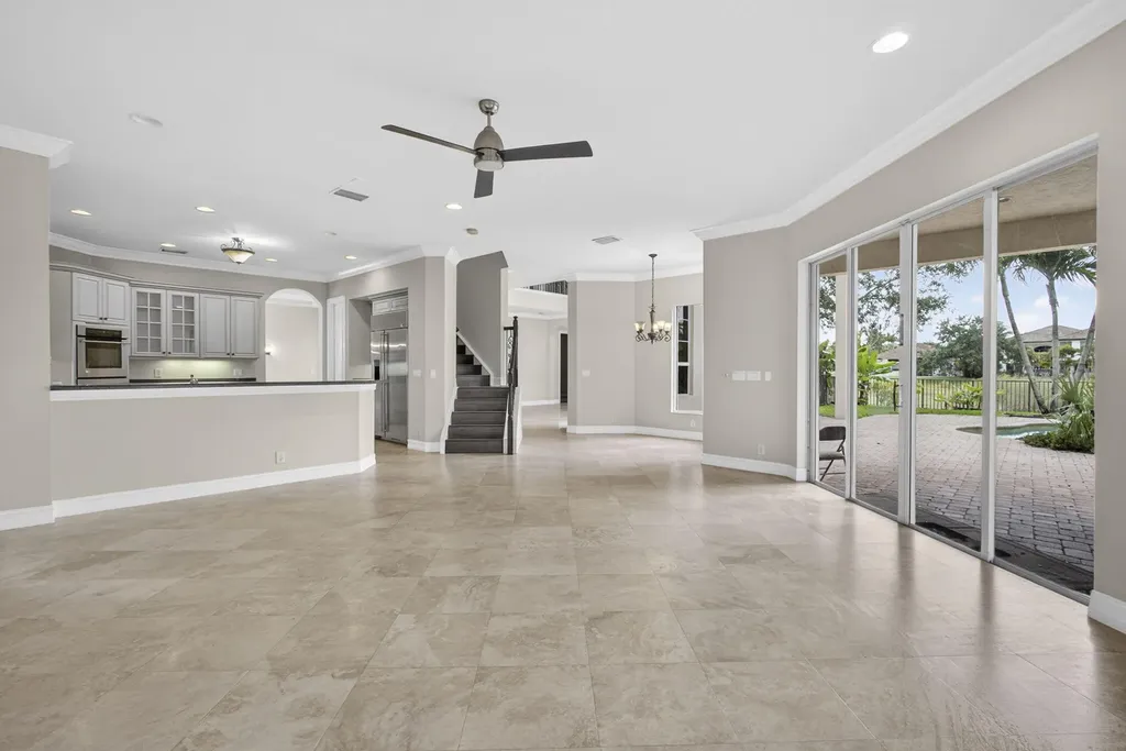 625 Glenfield Way Royal Palm Beach FL 33411