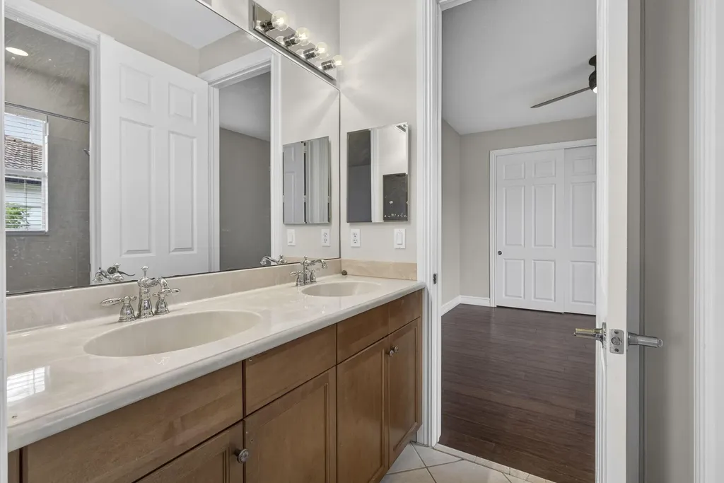 625 Glenfield Way Royal Palm Beach FL 33411
