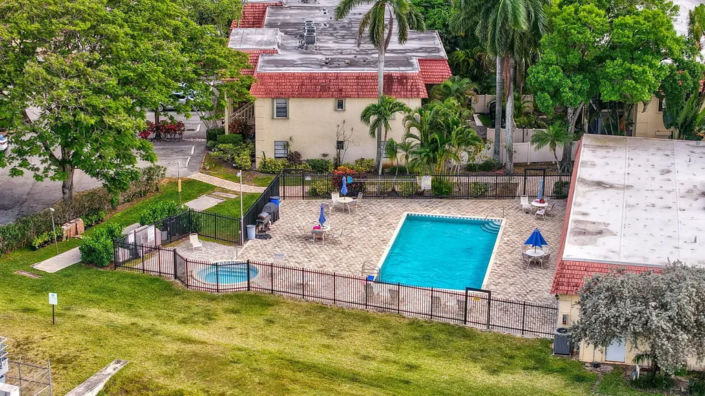 138 S Cypress Road Pompano Beach FL 33060