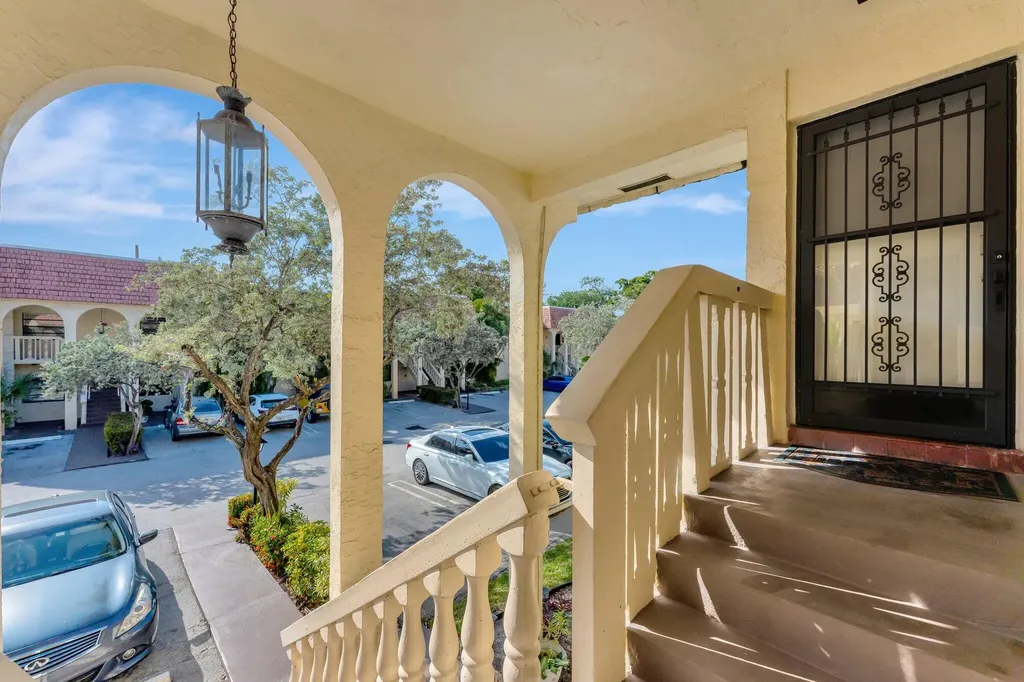 138 S Cypress Road Pompano Beach FL 33060