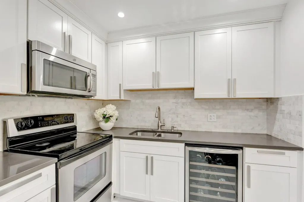 138 S Cypress Road Pompano Beach FL 33060