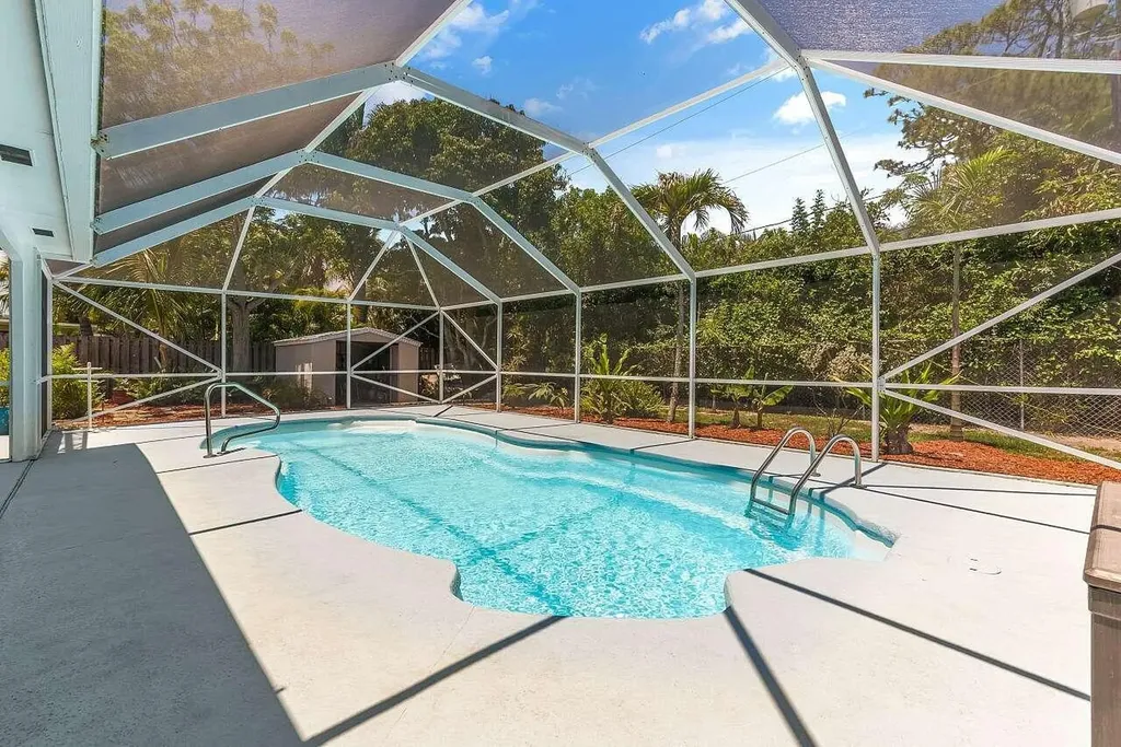 5103 Center Street Jupiter FL 33458