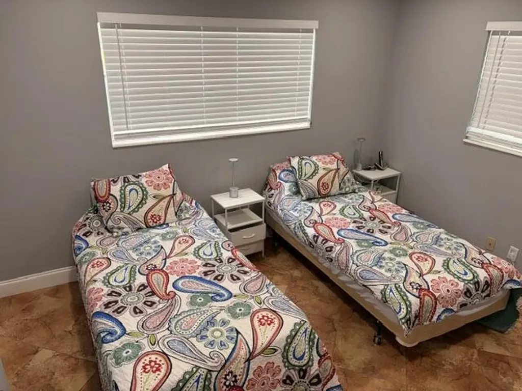 5103 NW 35th Street Lauderdale Lakes FL 33319