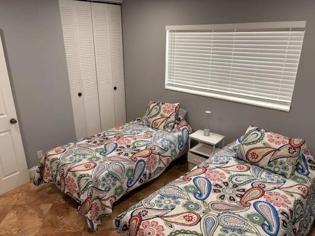 5103 NW 35th Street Lauderdale Lakes FL 33319
