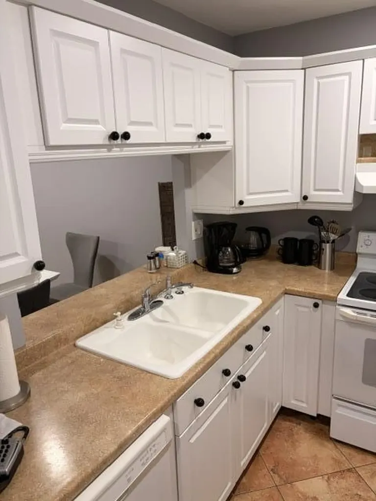 5103 NW 35th Street Lauderdale Lakes FL 33319