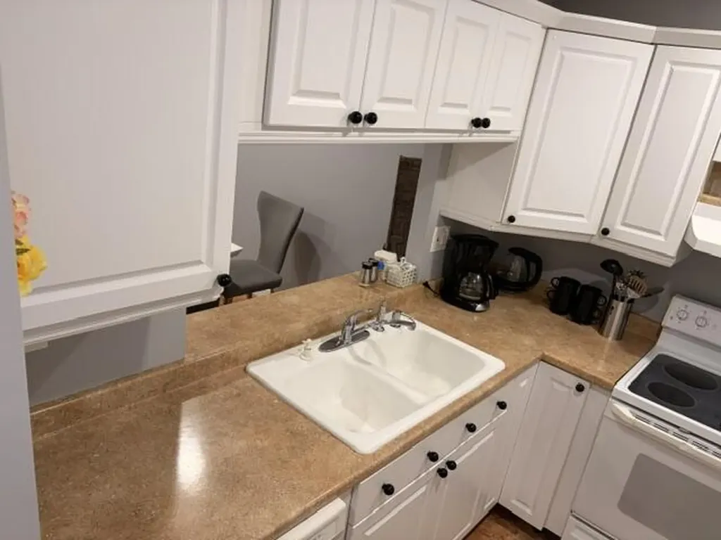 5103 NW 35th Street Lauderdale Lakes FL 33319