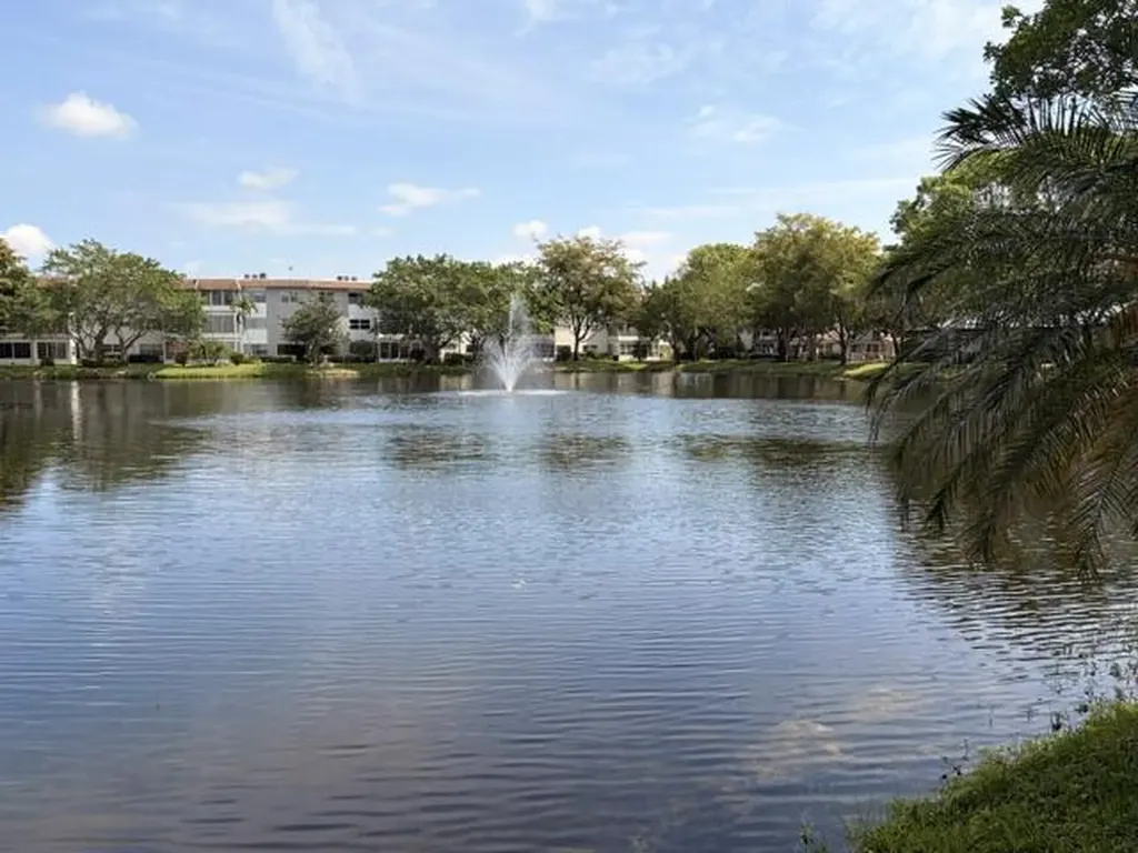 5103 NW 35th Street Lauderdale Lakes FL 33319