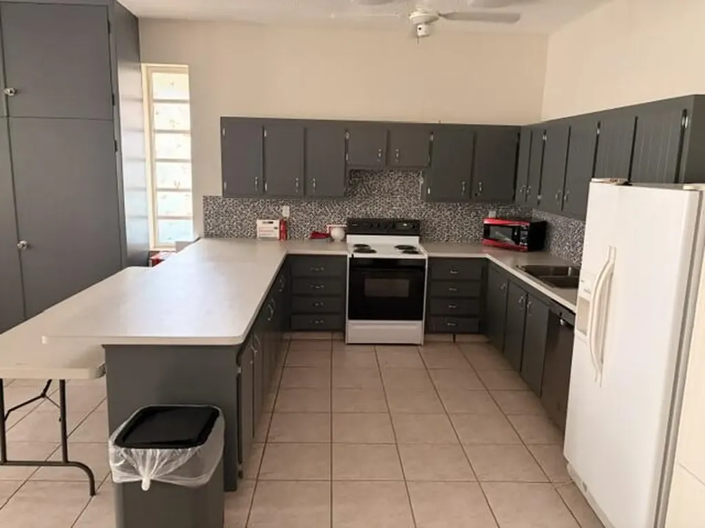 5103 NW 35th Street Lauderdale Lakes FL 33319