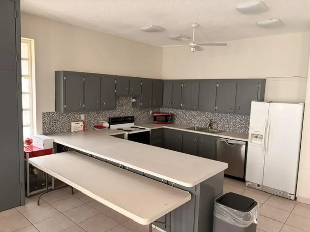5103 NW 35th Street Lauderdale Lakes FL 33319