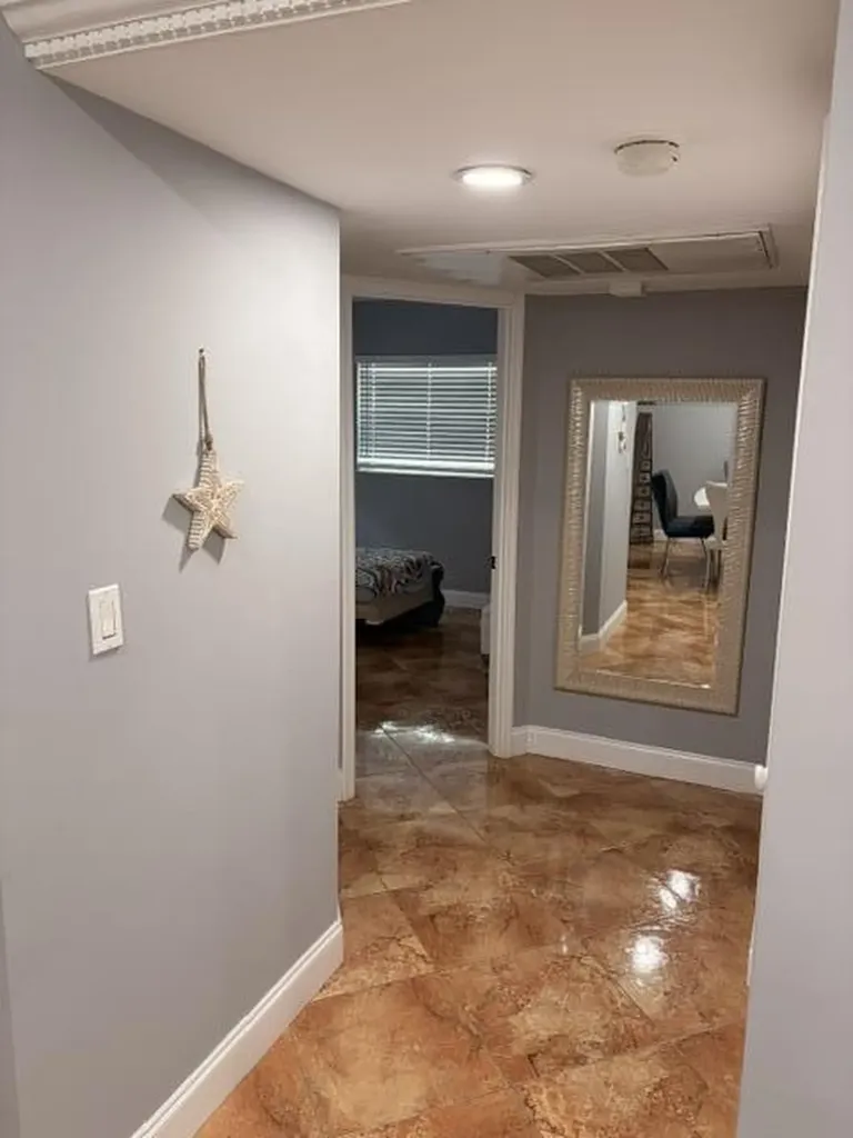 5103 NW 35th Street Lauderdale Lakes FL 33319