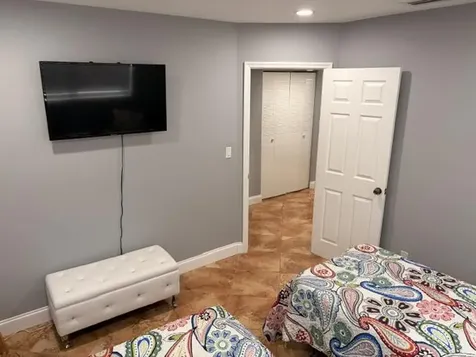 5103 NW 35th Street Lauderdale Lakes FL 33319