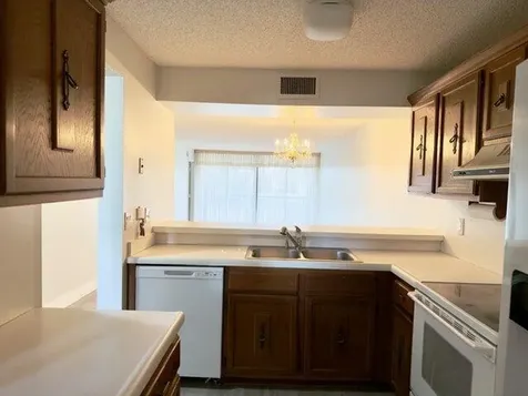 6021 Coral Lake Drive Margate FL 33063