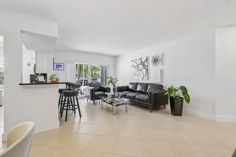 9625 NW 1st Court Pembroke Pines FL 33024
