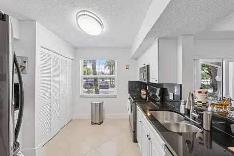 9625 NW 1st Court Pembroke Pines FL 33024