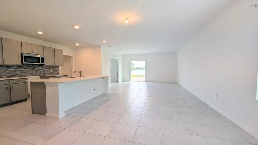 786 Worlington Lane Fort Pierce FL 34947