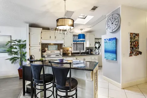 49016 Inauga Bay Boynton Beach FL 33436
