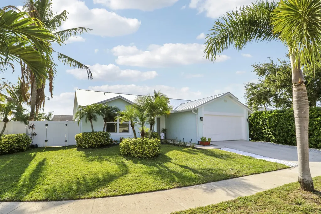 171 Greentree Circle Jupiter FL 33458