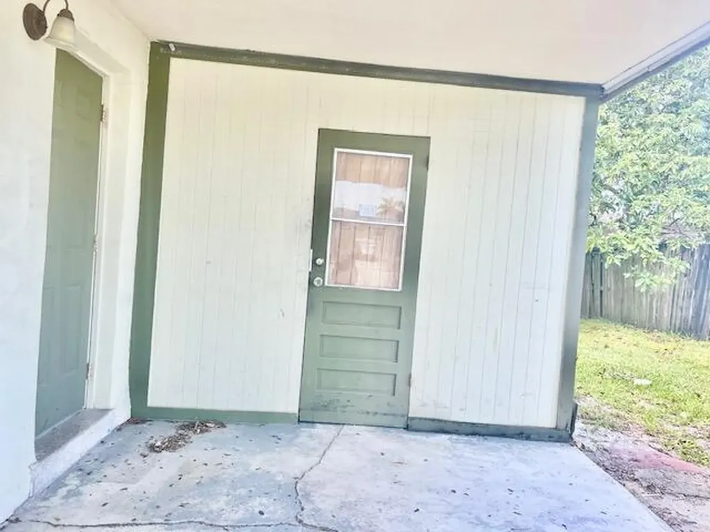 4940 SW 18th Street Fort Lauderdale FL 33317