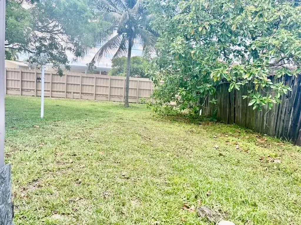 4940 SW 18th Street Fort Lauderdale FL 33317