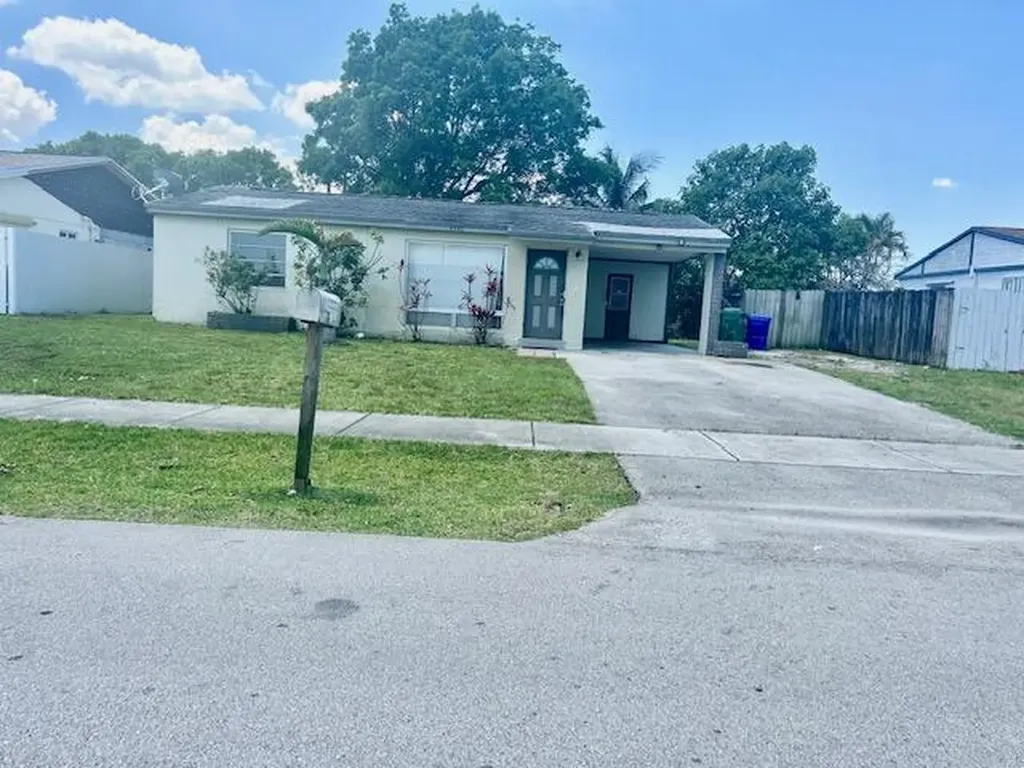 4940 SW 18th Street Fort Lauderdale FL 33317