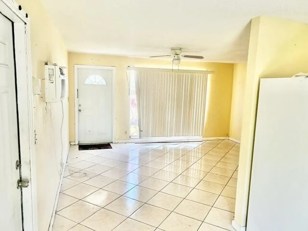 4940 SW 18th Street Fort Lauderdale FL 33317