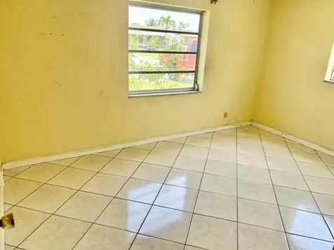 4940 SW 18th Street Fort Lauderdale FL 33317