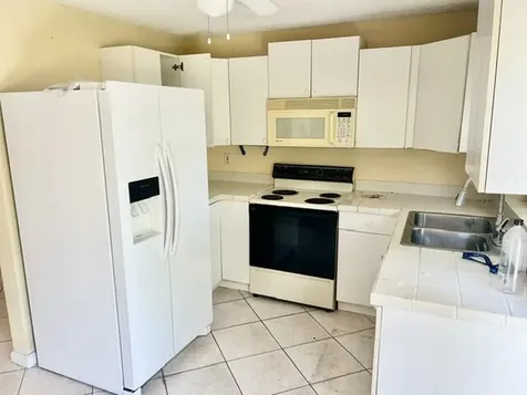 4940 SW 18th Street Fort Lauderdale FL 33317