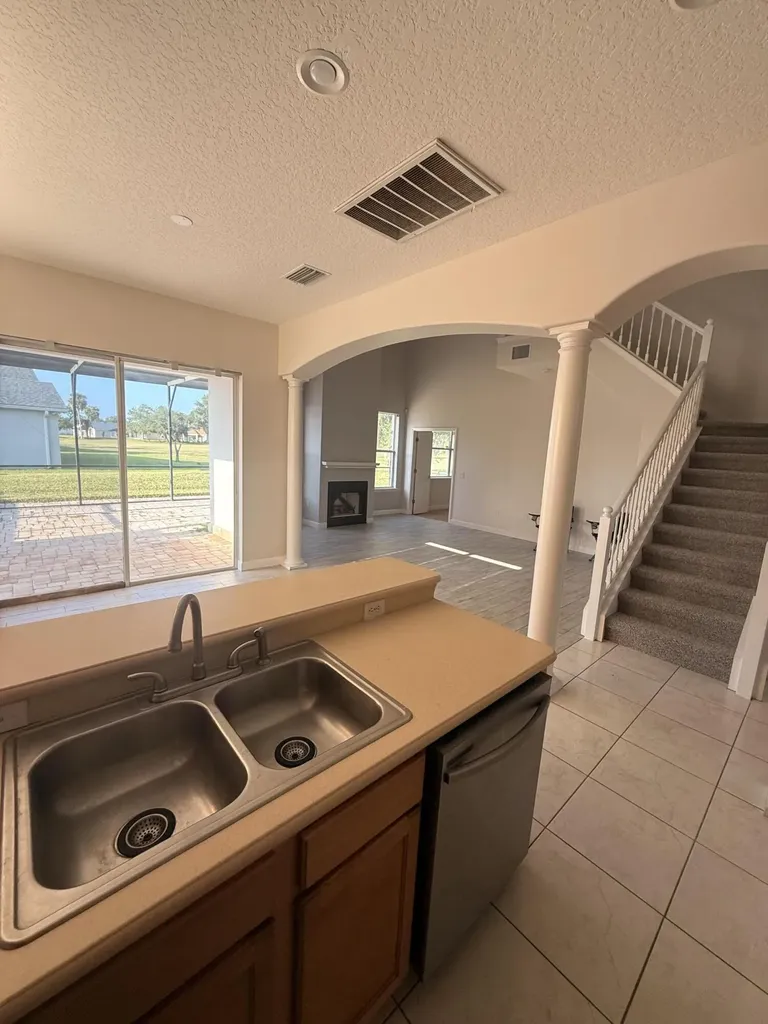 2102 Bunker View Court Kissimmee FL 34746