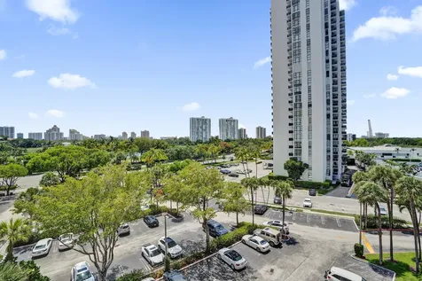 3701 N Country Club Drive Aventura FL 33180