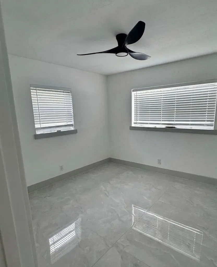 29 SE 8th Street Dania Beach FL 33004