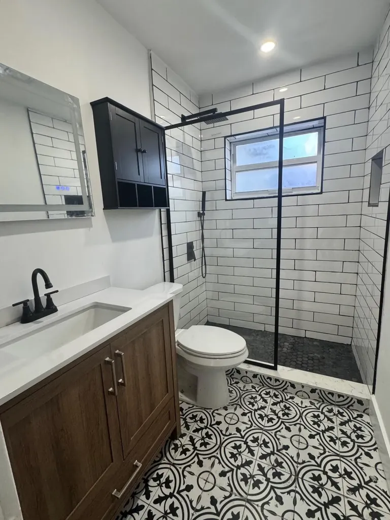 29 SE 8th Street Dania Beach FL 33004