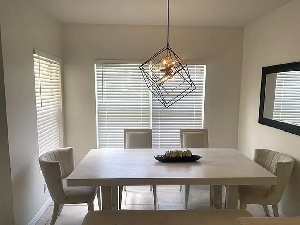 717 Talia Circle Palm Springs FL 33461