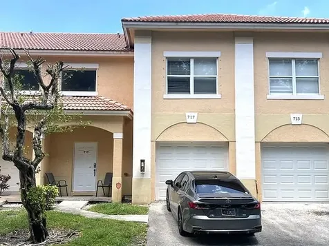 717 Talia Circle Palm Springs FL 33461