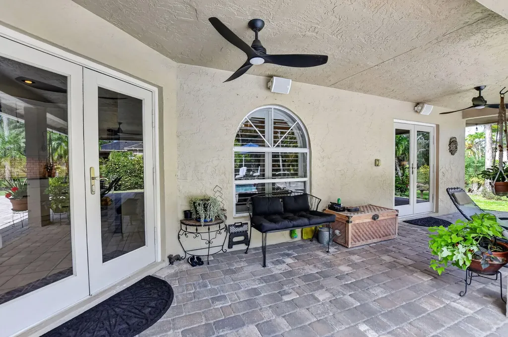 12206 Temple Boulevard The Acreage FL 33412