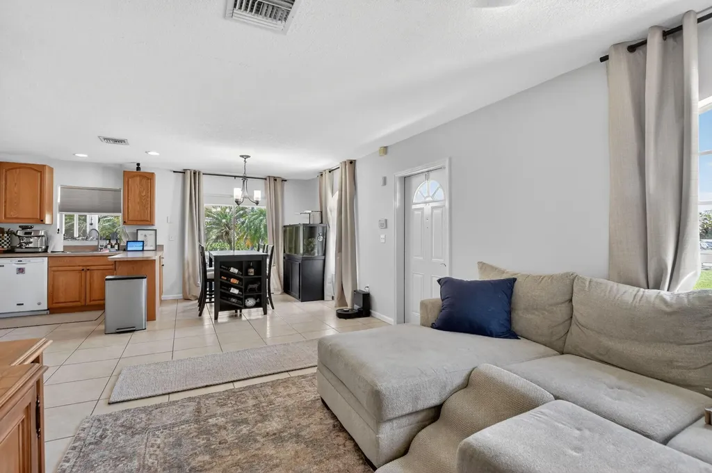 12206 Temple Boulevard The Acreage FL 33412
