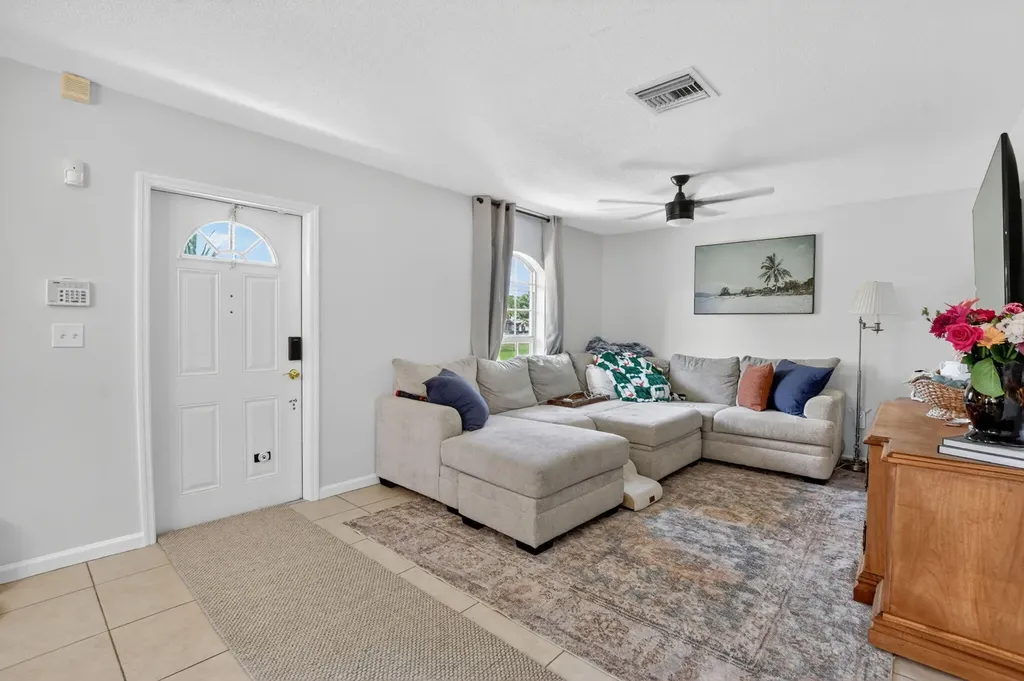 12206 Temple Boulevard The Acreage FL 33412