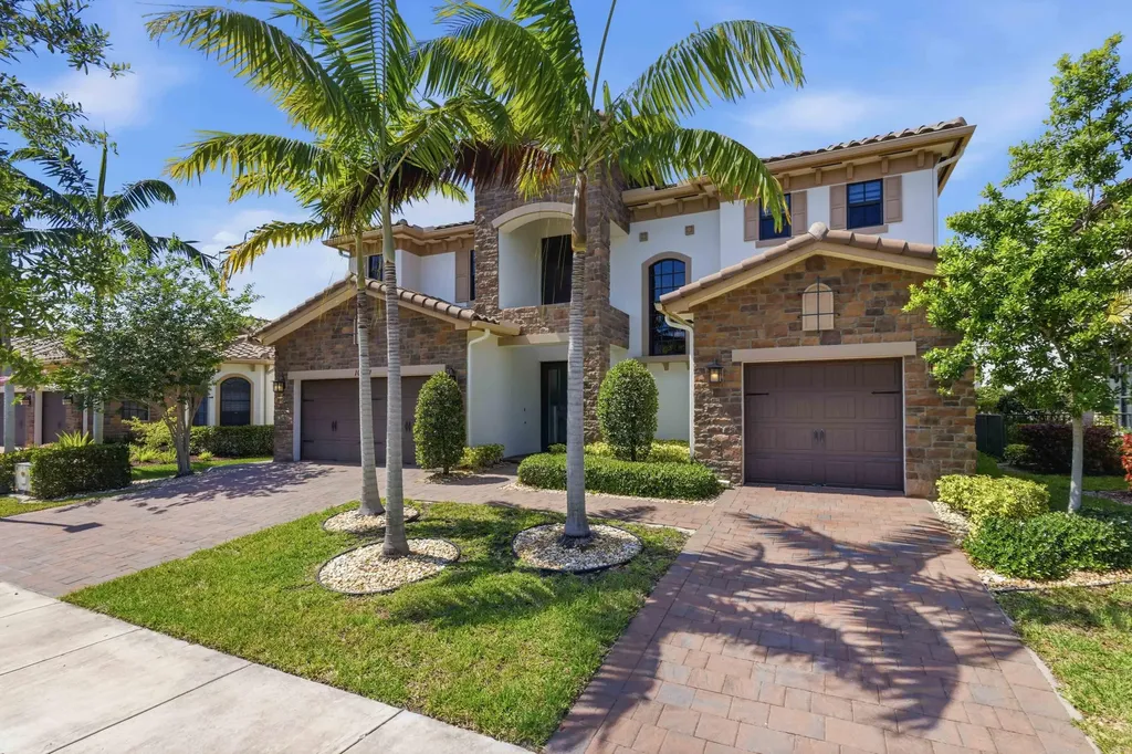 10271 Peninsula Place Parkland FL 33076