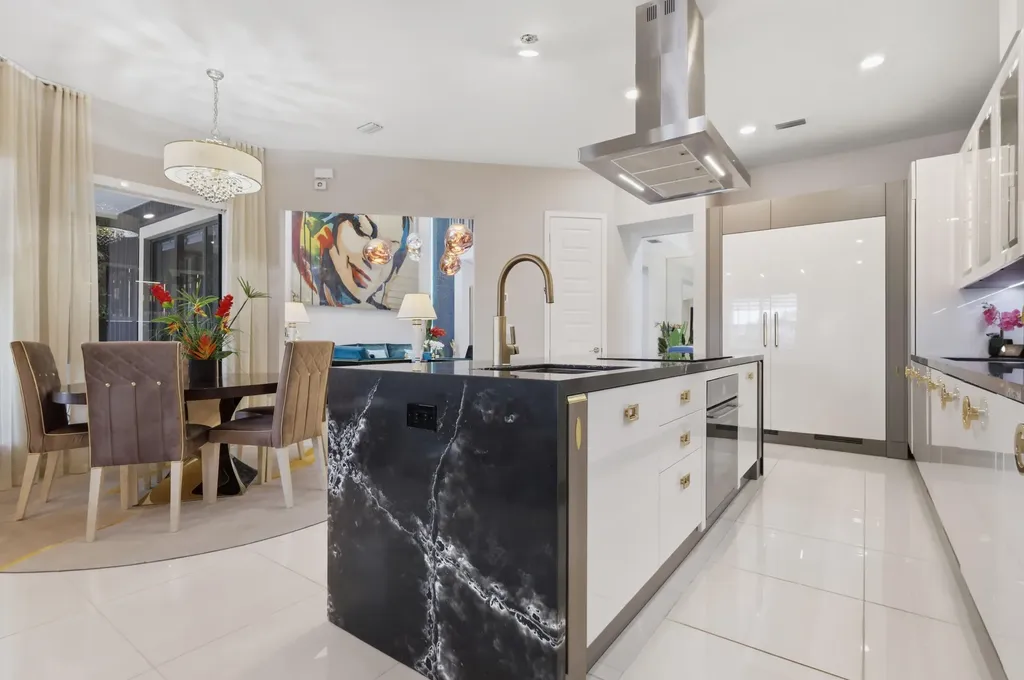 10271 Peninsula Place Parkland FL 33076