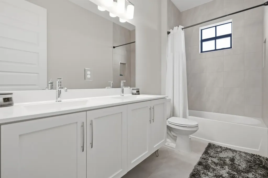 10271 Peninsula Place Parkland FL 33076
