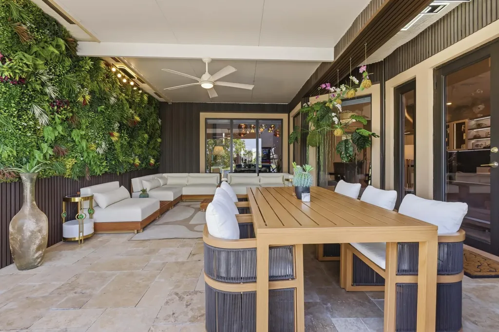 10271 Peninsula Place Parkland FL 33076