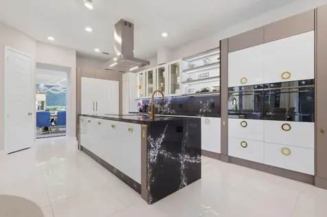 10271 Peninsula Place Parkland FL 33076