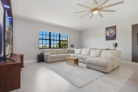 10271 Peninsula Place Parkland FL 33076